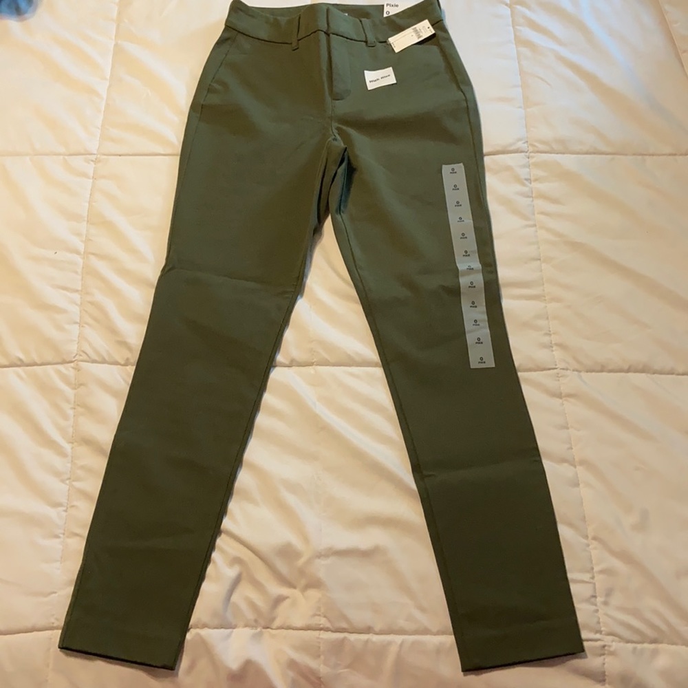 Never Worn (NWT) High Rise Olive Green Pixie Bottoms